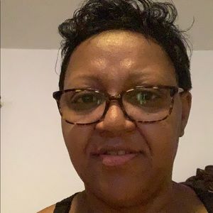 Meet your Posher, Debra